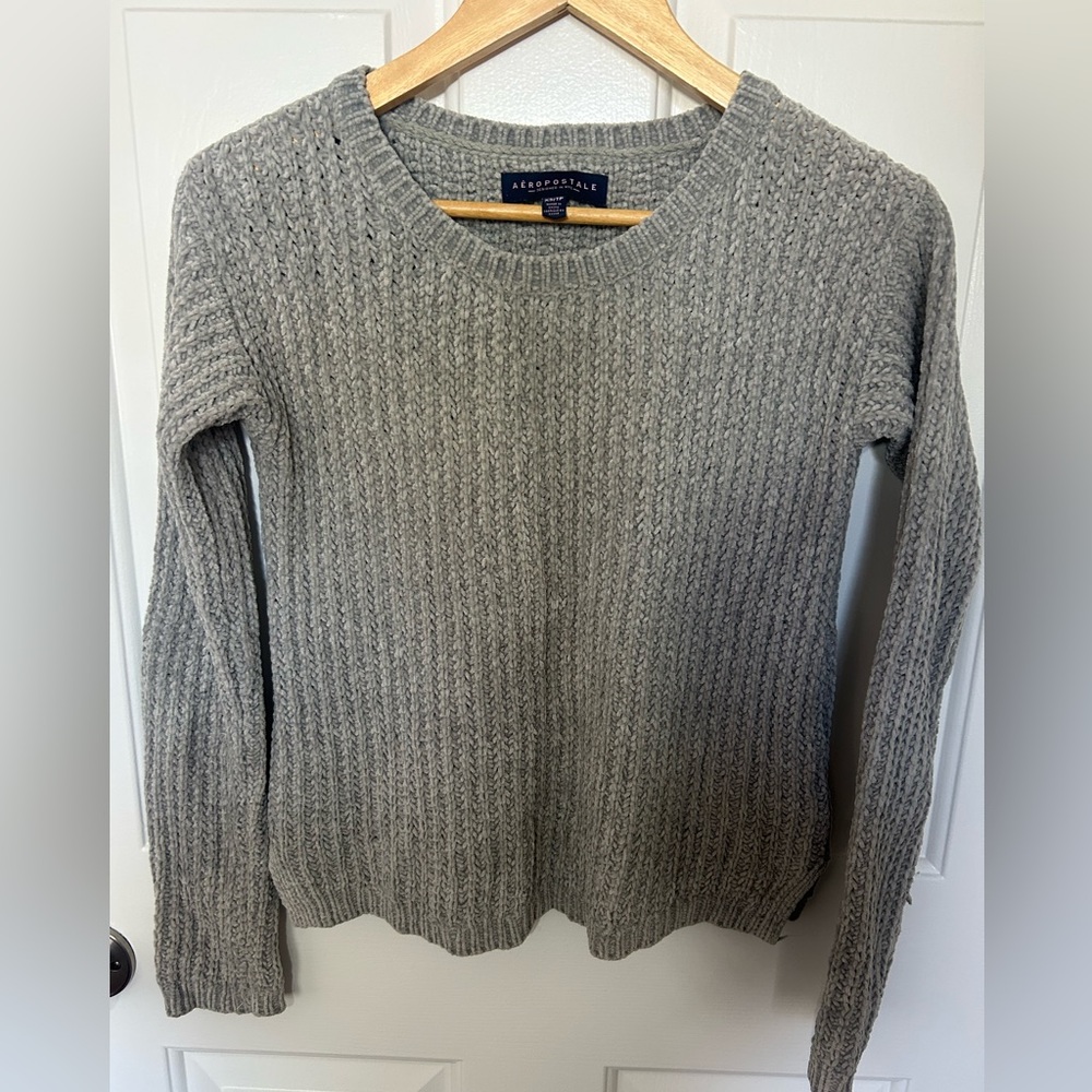 Aeropostale Textured Gray Crew Neck Sweater